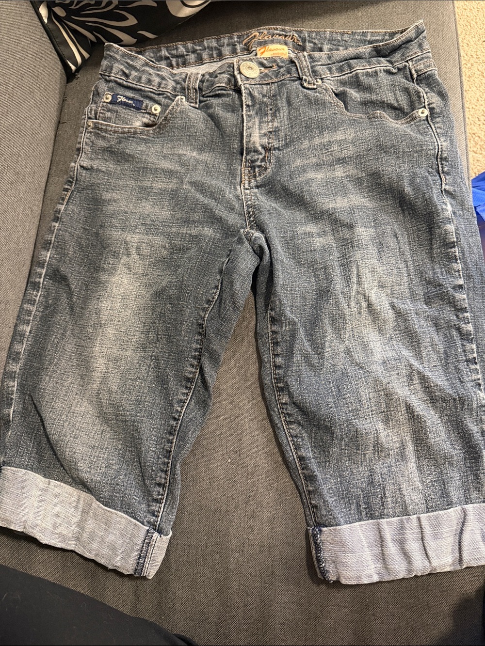 Wrangler Women’s Boyfriend Rolled Hem Jeans - Medium Blue Wash